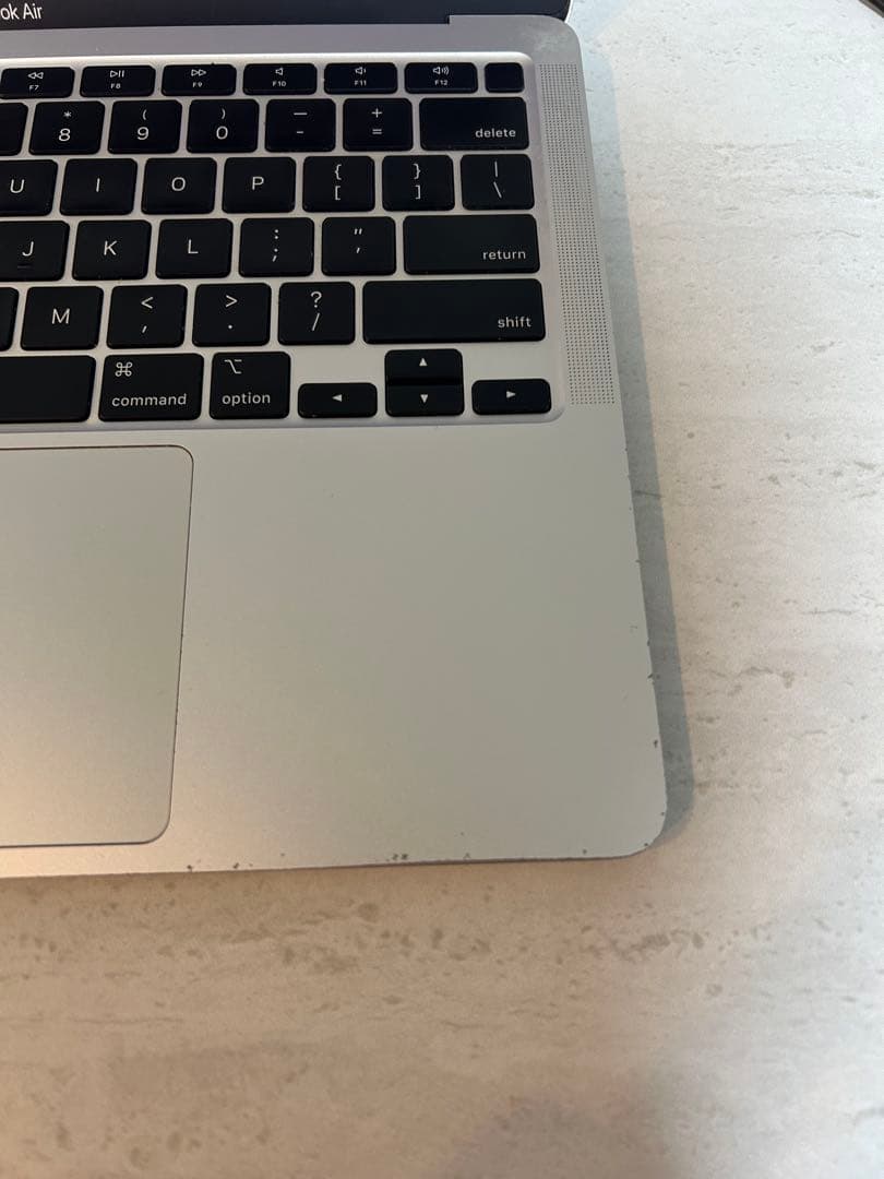 初期化済　M1 MacBook Air 256GB 8GB ジャンク品 マウス付