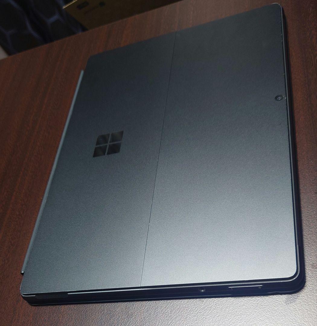 surface pro8 i5 グラファイト　キーボード付き箱無し（最終値下）