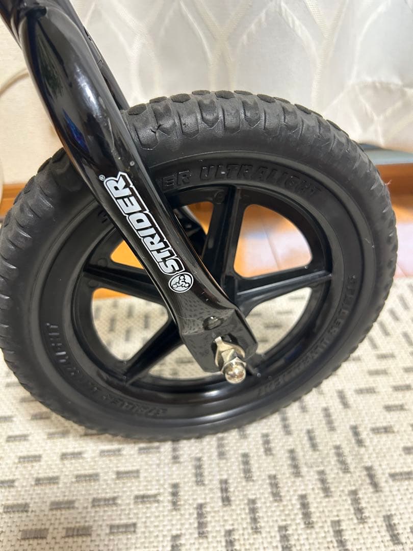 『美品』STRIDER ストライダー12インチ スポーツモデル　青　ブルー