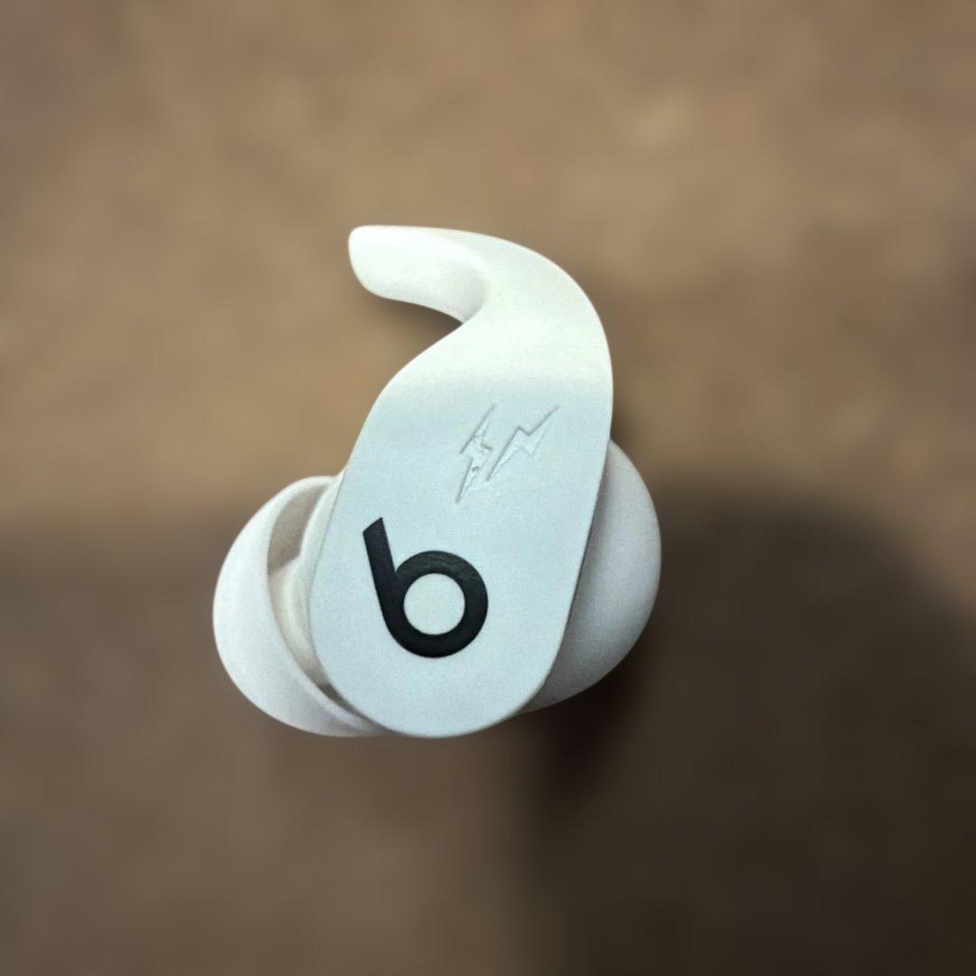 BEATS FIT PRO FRGMT ビーツフィットプロ　フラグメントコラボ