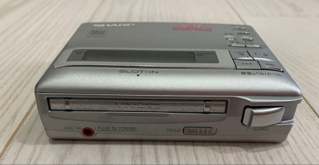 【美品】SHARP〈 MD-MS100-S〉 MDポータブルレコーダー シルバー