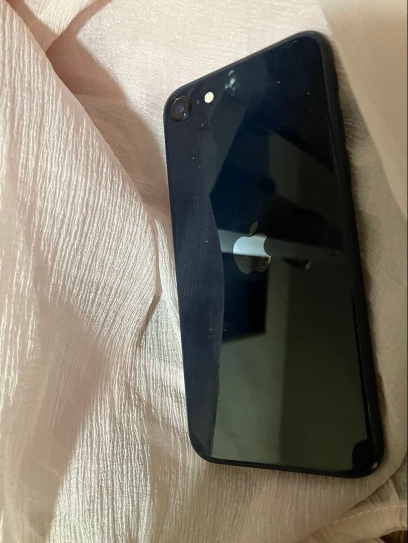 iPhone SE3ミッドナイト 128GB