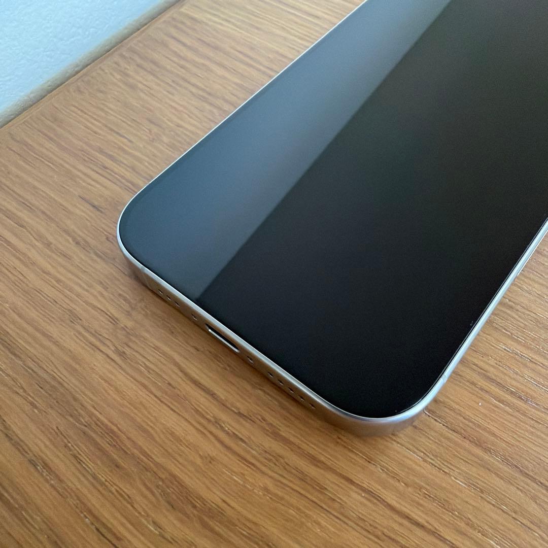 おまけ付き iPhone16Pro 1TB 国内simフリー ホワイトチタニウム