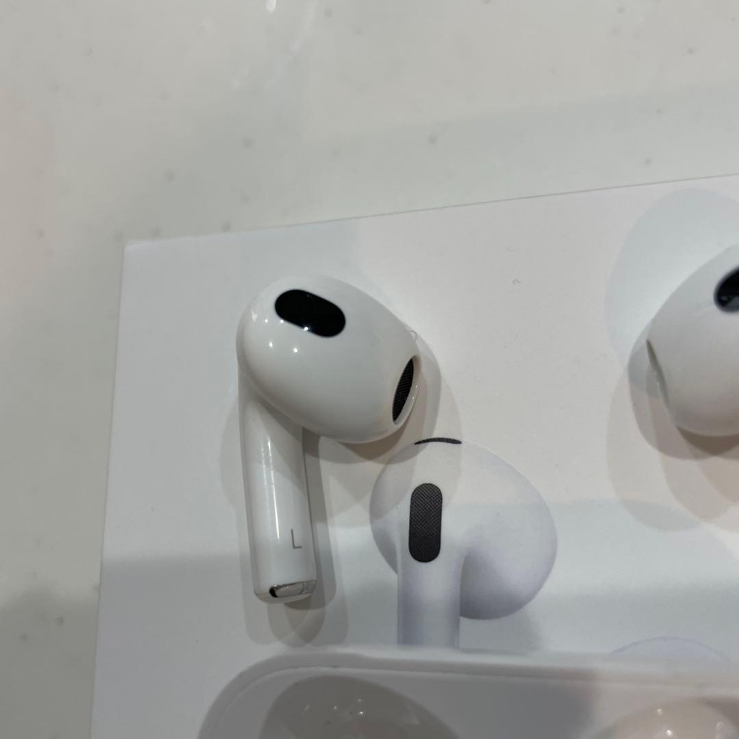 AirPods3 充電ケース付き・充電ケーブル付き・両耳・箱あり・動作確認済み