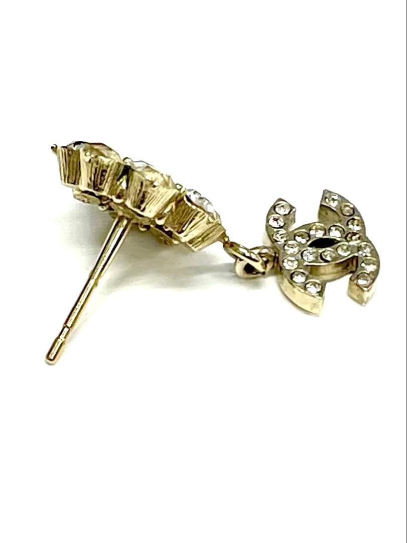 専用欄 正規品CHANELココマークフラワースウィングピアス