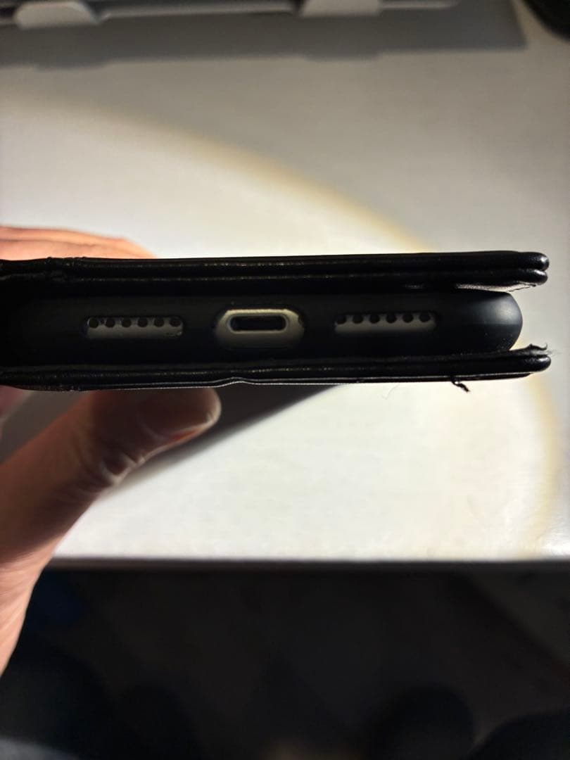 【FISTERS】iPhoneXR 128GB ホワイト