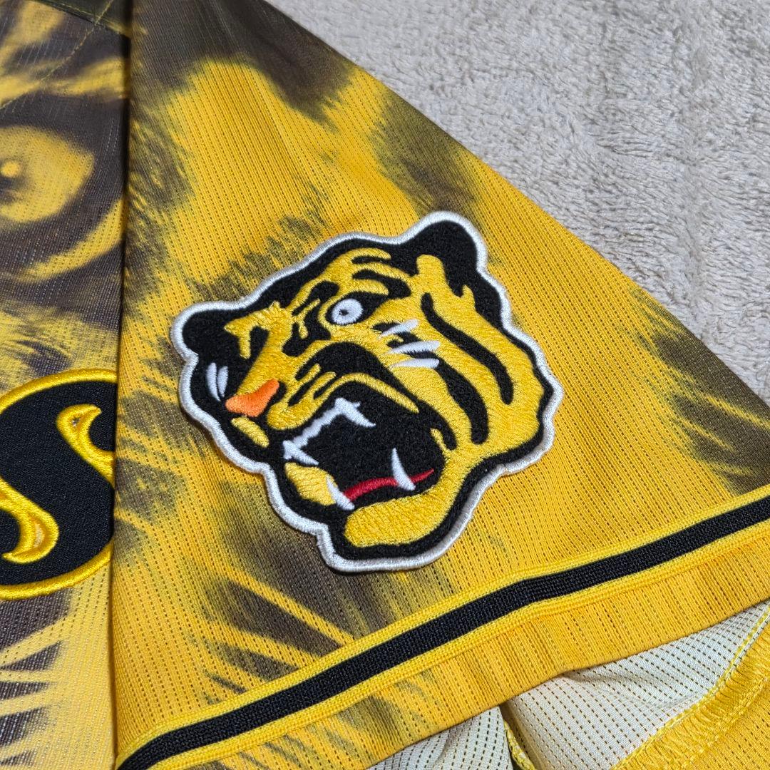 【希少】阪神タイガース ハイクオリティユニフォーム ウル虎 佐藤輝明 サイズＬ