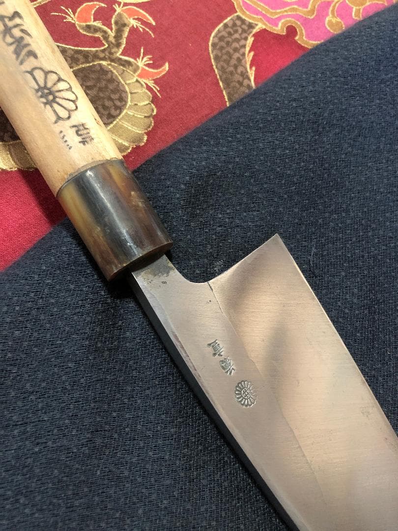 【研ぎ済み】青鋼・本鍛錬・水牛口　菊重　出刃包丁　和包丁　ナイフ　料理　釣り