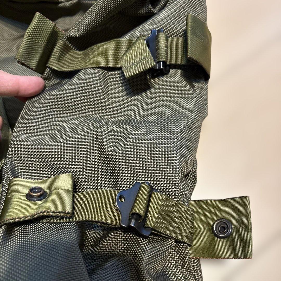 BRIEFING オリーブグリーン メッセンジャーバッグ カーキ