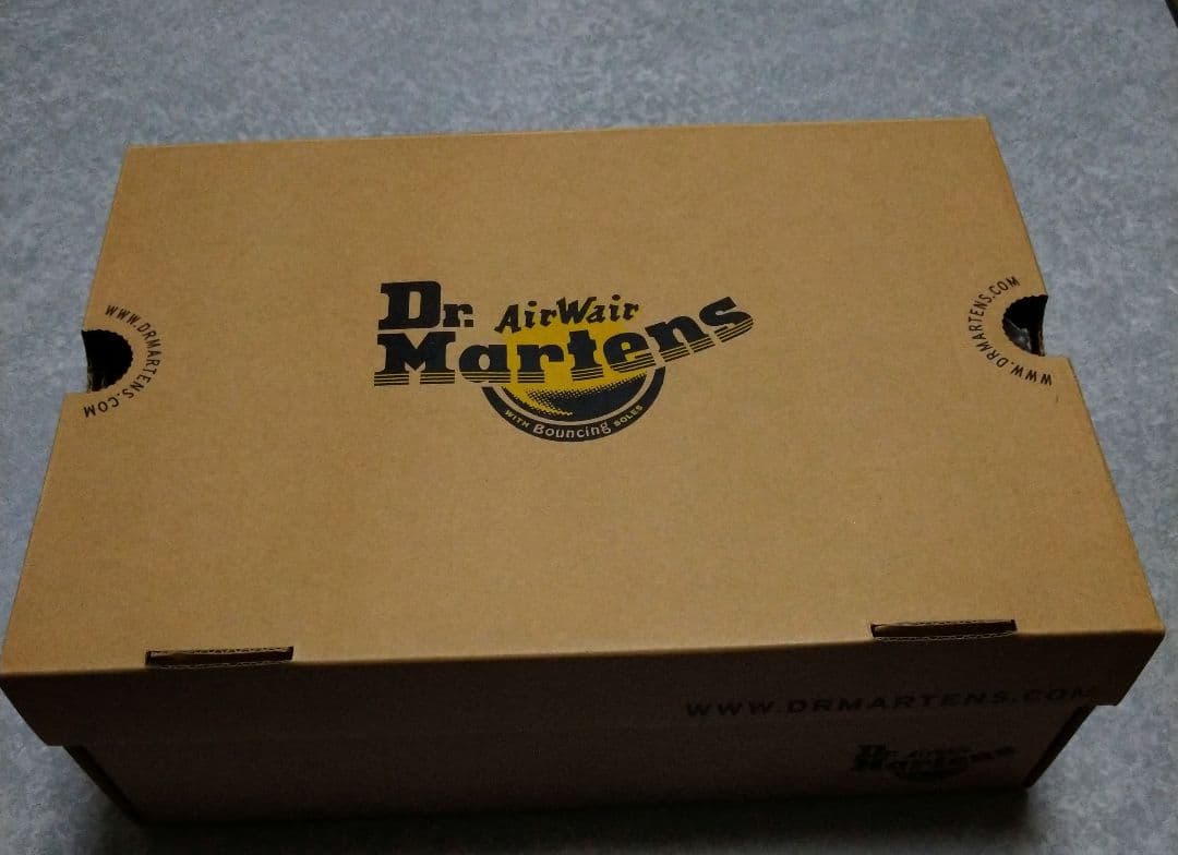 Dr. Martens 1460 8ホール UK7　チェリーレッド