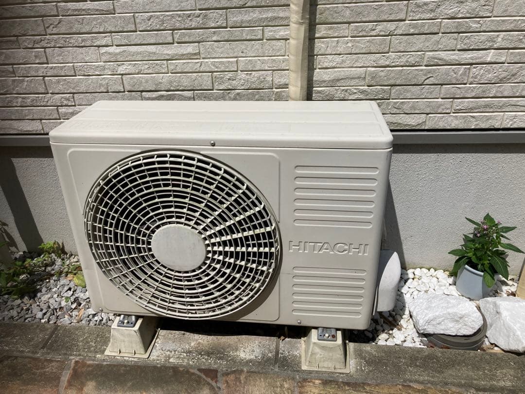 HITACHI RAS-R22A(W) エアコン本体