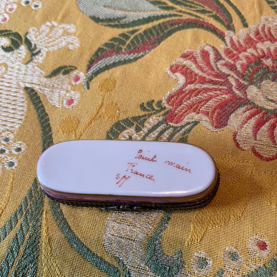 リモージュボックス　フランス製　細かく描かれた花柄が素敵な細長小物入れ！