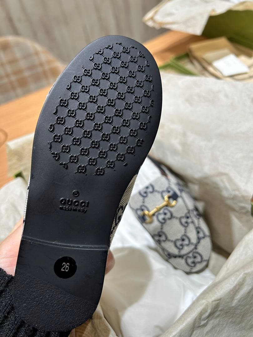 GUCCI GGパターン サンダル (新品未使用)