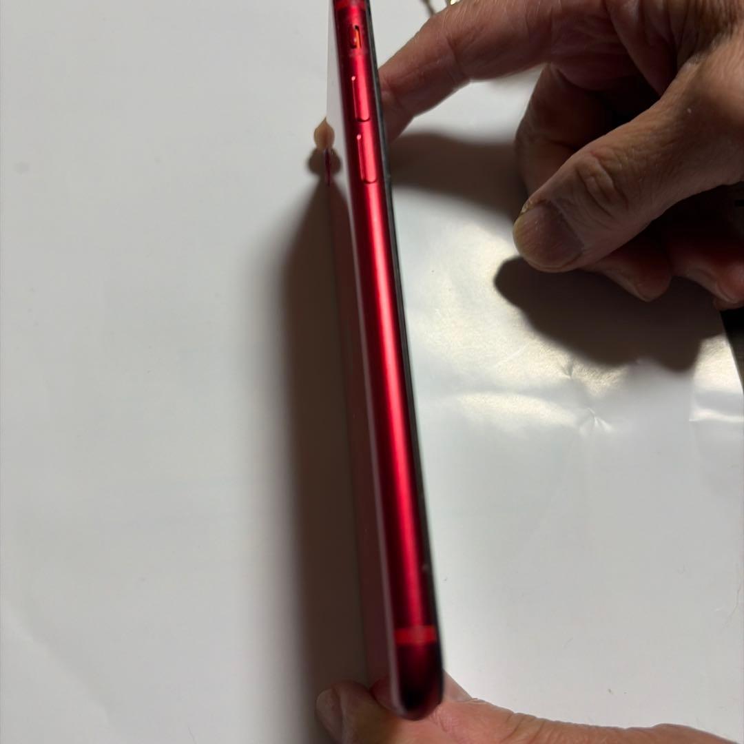 Apple iPhone SE (第2世代) 赤