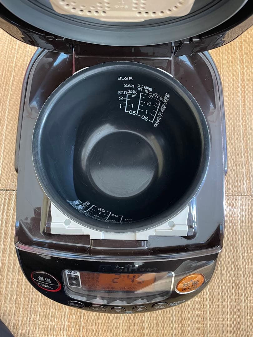 エカリット NP-RM05 炊飯器 ブラック