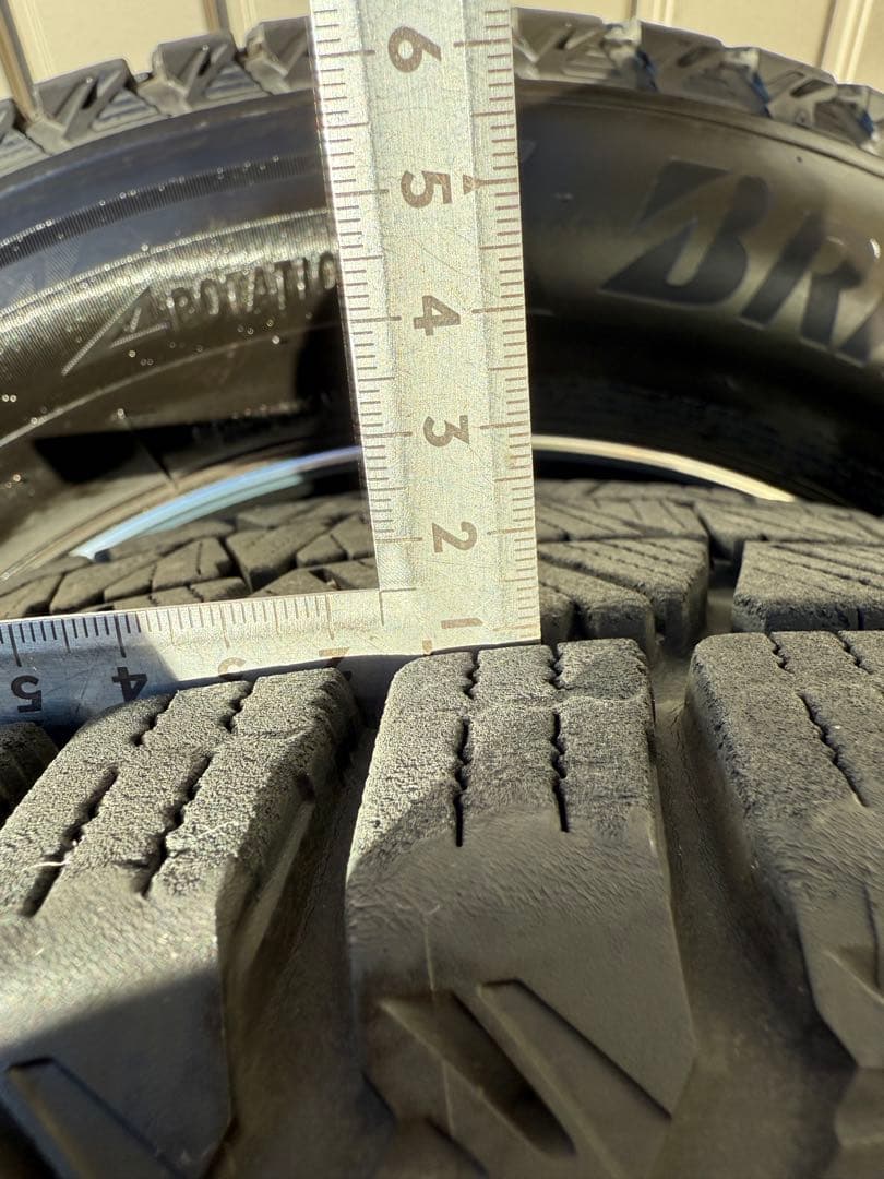 ブリヂストン 17インチ アルミホイールスタッドレスタイヤエコフォルム　ハリアー