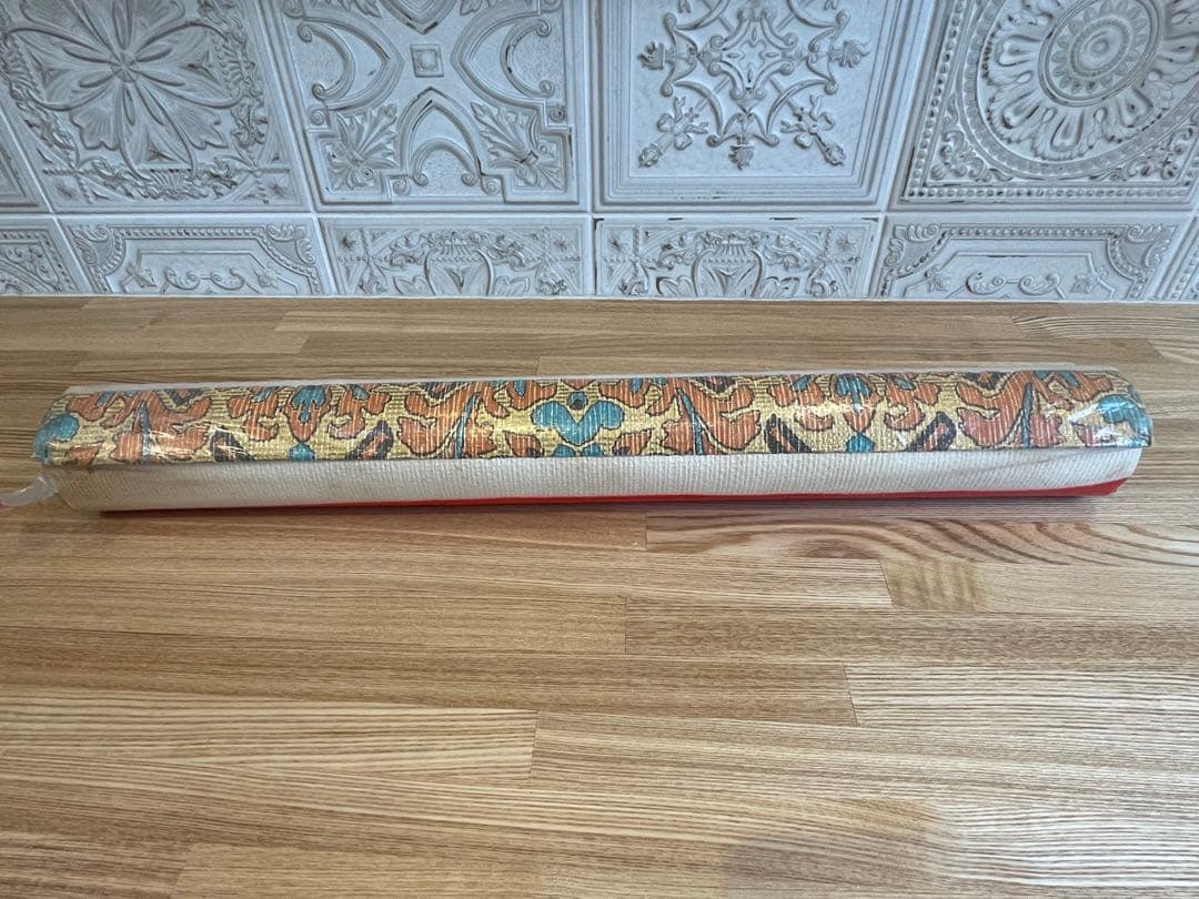 ヴィンテージ　輸入壁紙　未使用　10m　幅約53.5cm　イエローオレンジ系