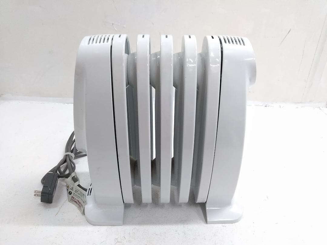 DeLonghi デロンギ オイルヒーター NJ0505E 〜3畳 ♪