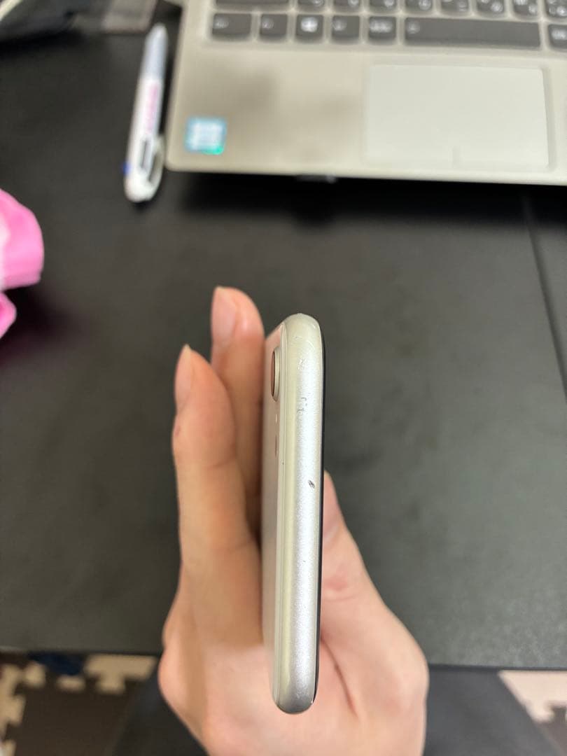 【中古・美品】iPhone se3 本体及び付属品