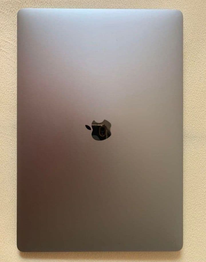 GOLD MacBook Pro 16インチ i9/32gb/1TB