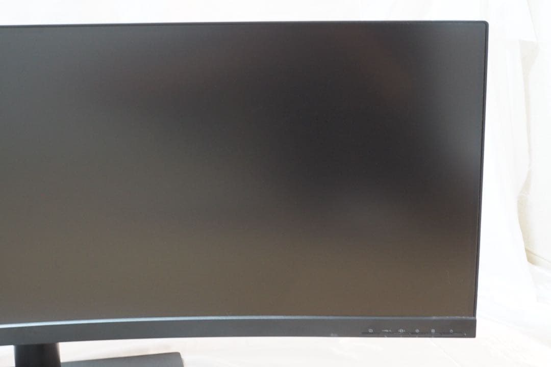 Lenovo 43.4インチ ウルトラワイド曲面モニター