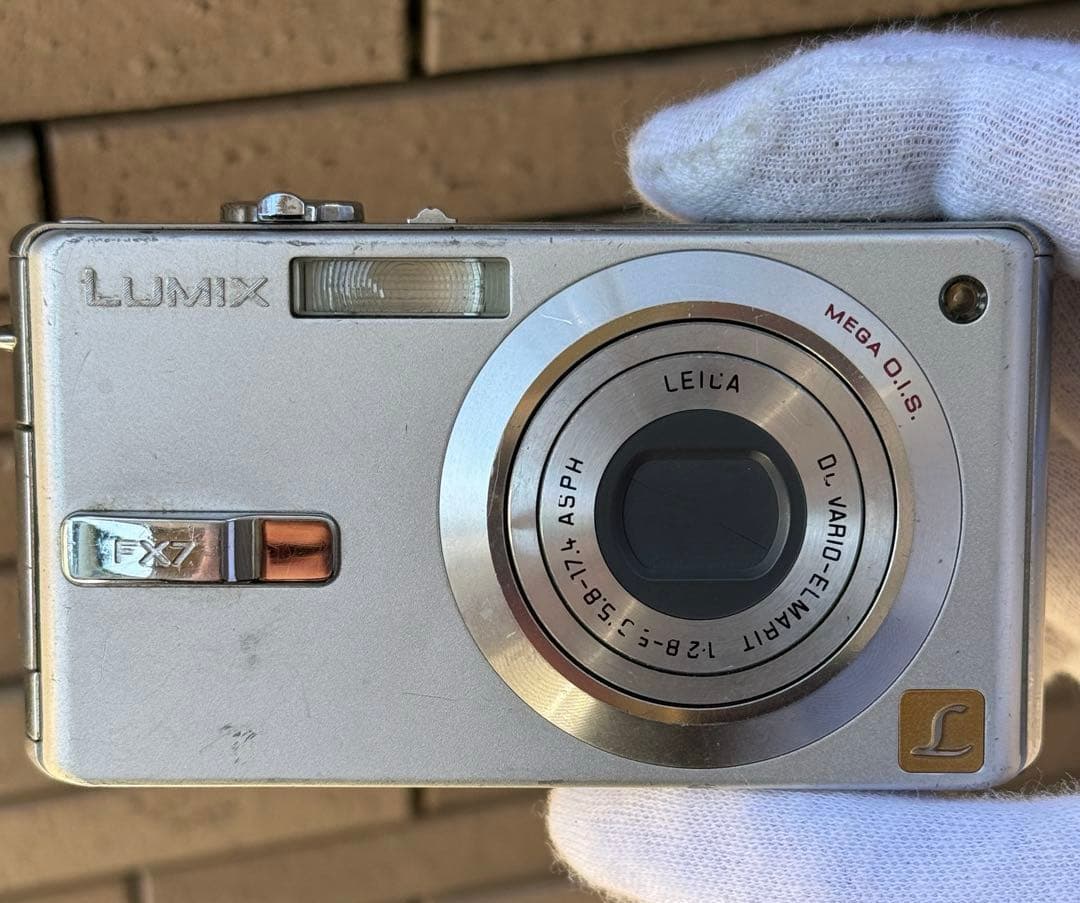 実写美⭕️【動作確認済】パナソニック LUMIX DMC-FX7 シルバー