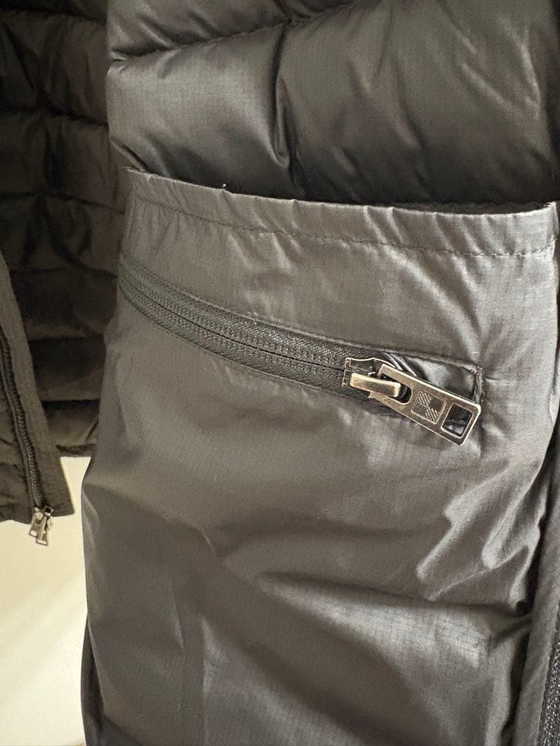 正規品 WOOLRICH ダウンジャケット メンズ M ブラック ライトダウン