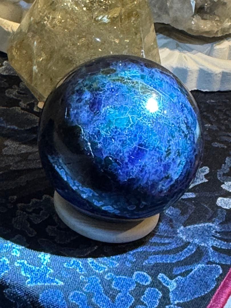 高品質　マダガスカル産　アイオライト＆アパタイト共生スフィア