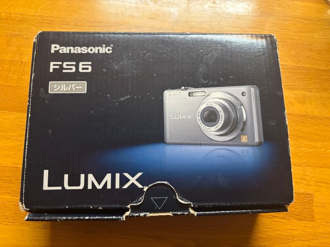 LUMIX FS6 シルバー　デジカメ