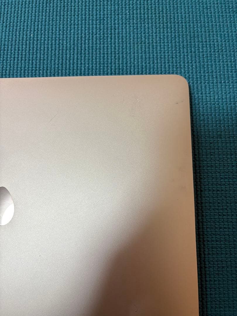 MacBookAir 2020 Apple M1 8G SSD256G ゴールド