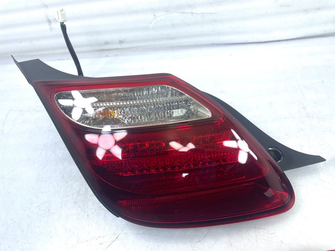 レクサス SC430 ソアラ UZZ40 後期 純正 LED テールランプ