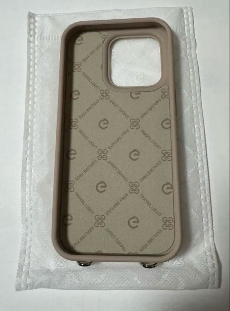 CUSTYPEストラップマグネットポーチ付iPhone15Proケース4点セット