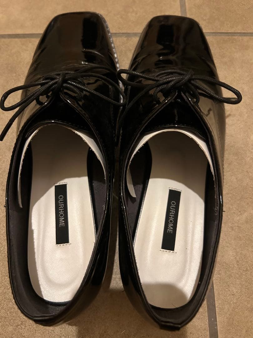 our きれいめレースアップシューズ