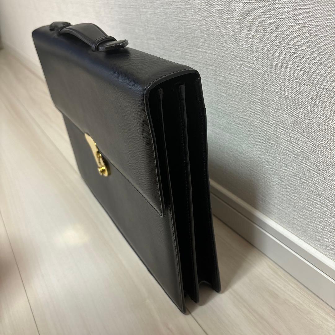 美品　バリー BALLY ビジネスバッグ　黒