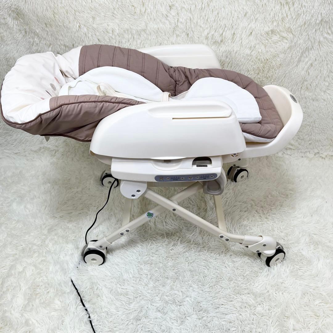 美品 Combi コンビ ネムリラ AT 電動 スイング 電動ハイローチェア