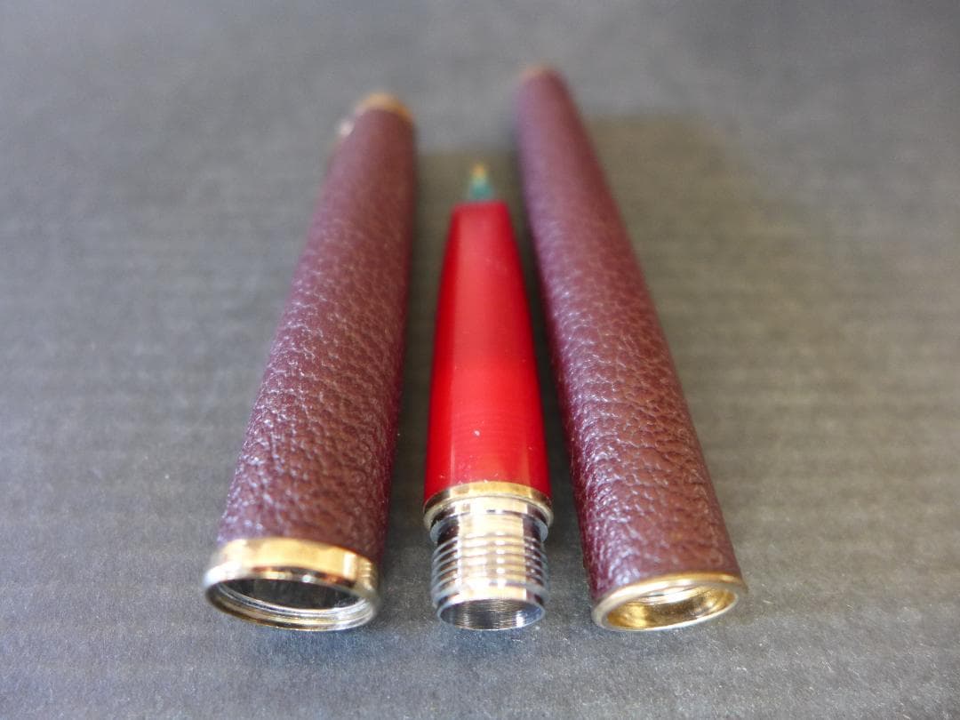 時代物　プラチナ万年筆　金属・皮製　ペン先:18K細軟 18 プラチナ　レトロ