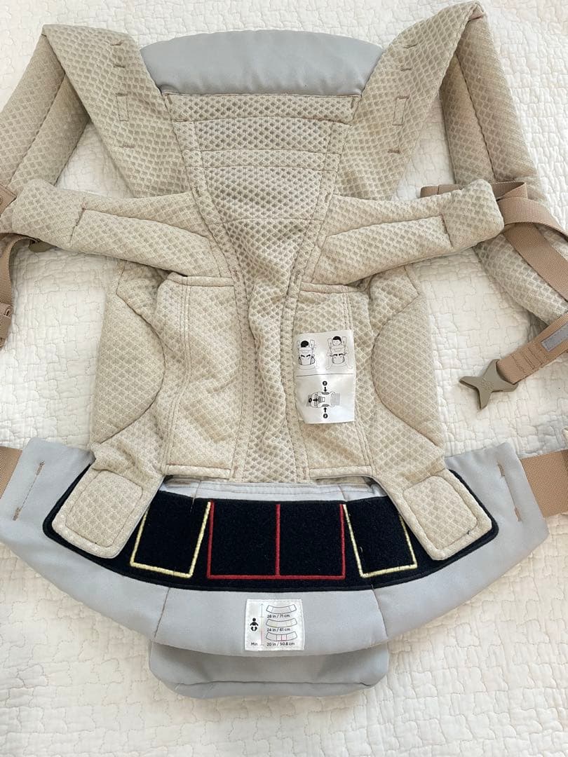 【サンドベージュ】エルゴ　オムニブリーズ　抱っこ紐