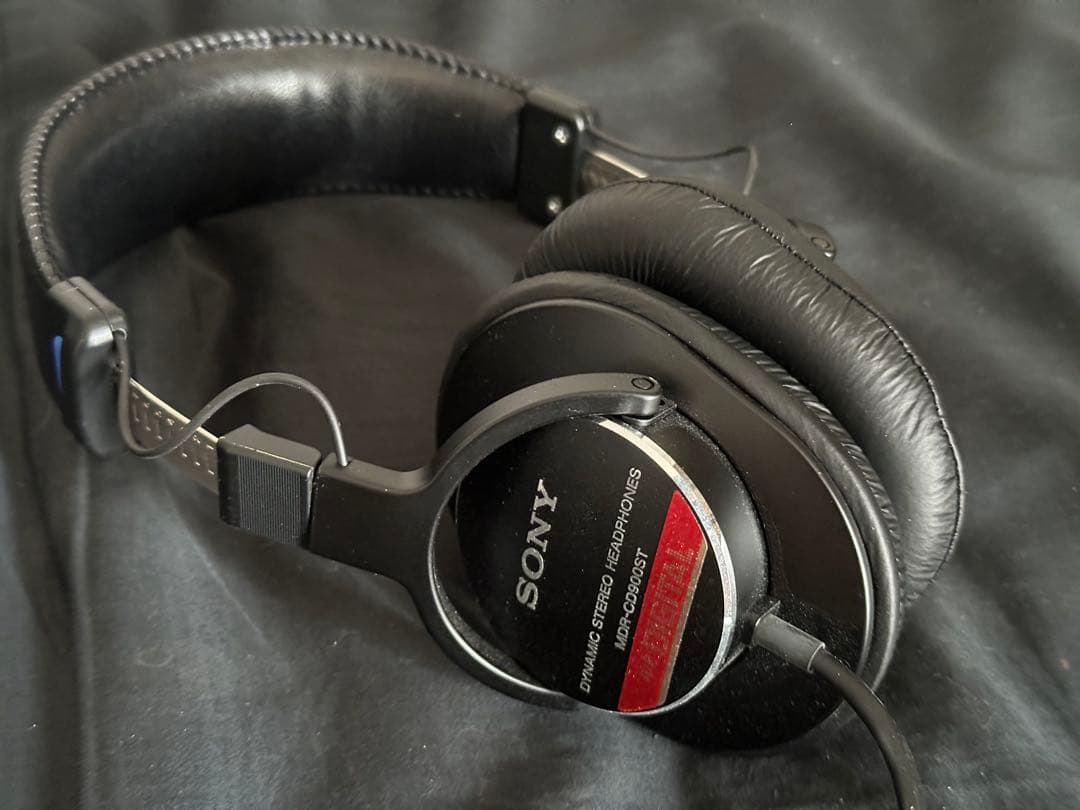 SONY ダイナミックステレオヘッドフォン ブラック　MDR cd900st