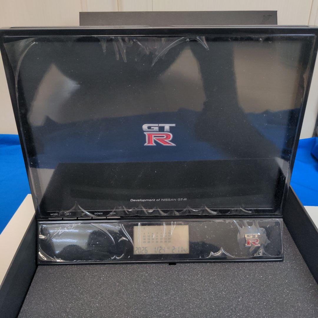NISSAN 日産GT-Rフォトスタンドカレンダー　新品未使用