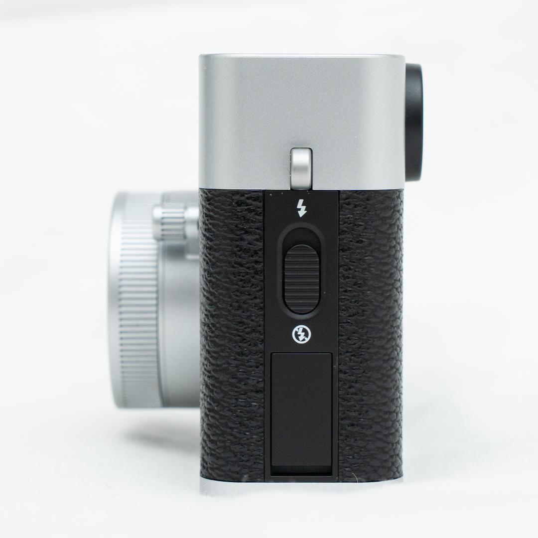 【コンパクトデジタルカメラ】 X half（X-HF1） / 富士フィルム