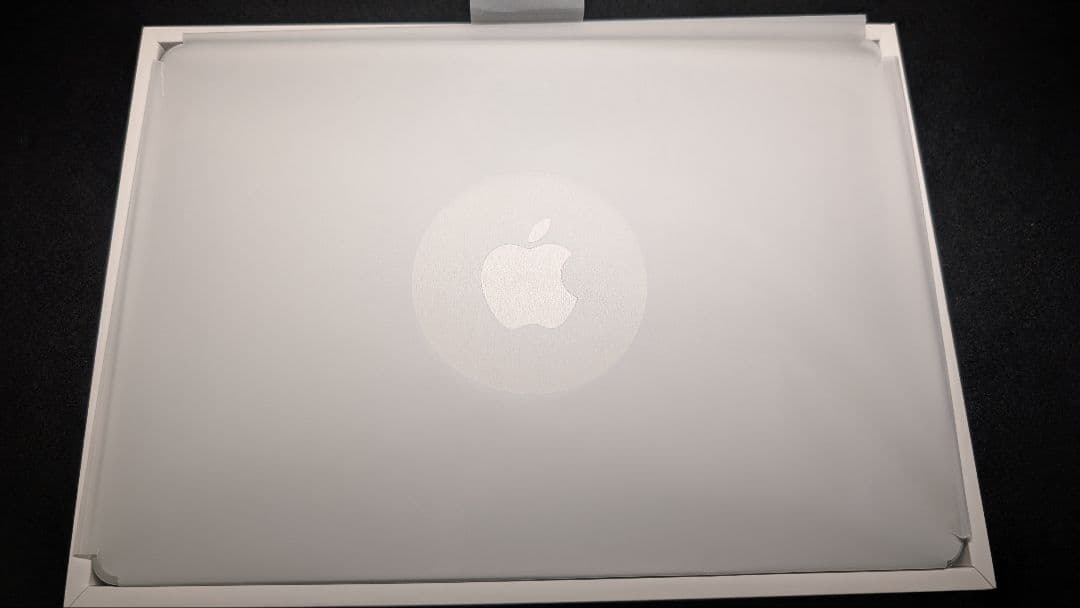 MacBook Air M2 8GBメモリ / 512GB
