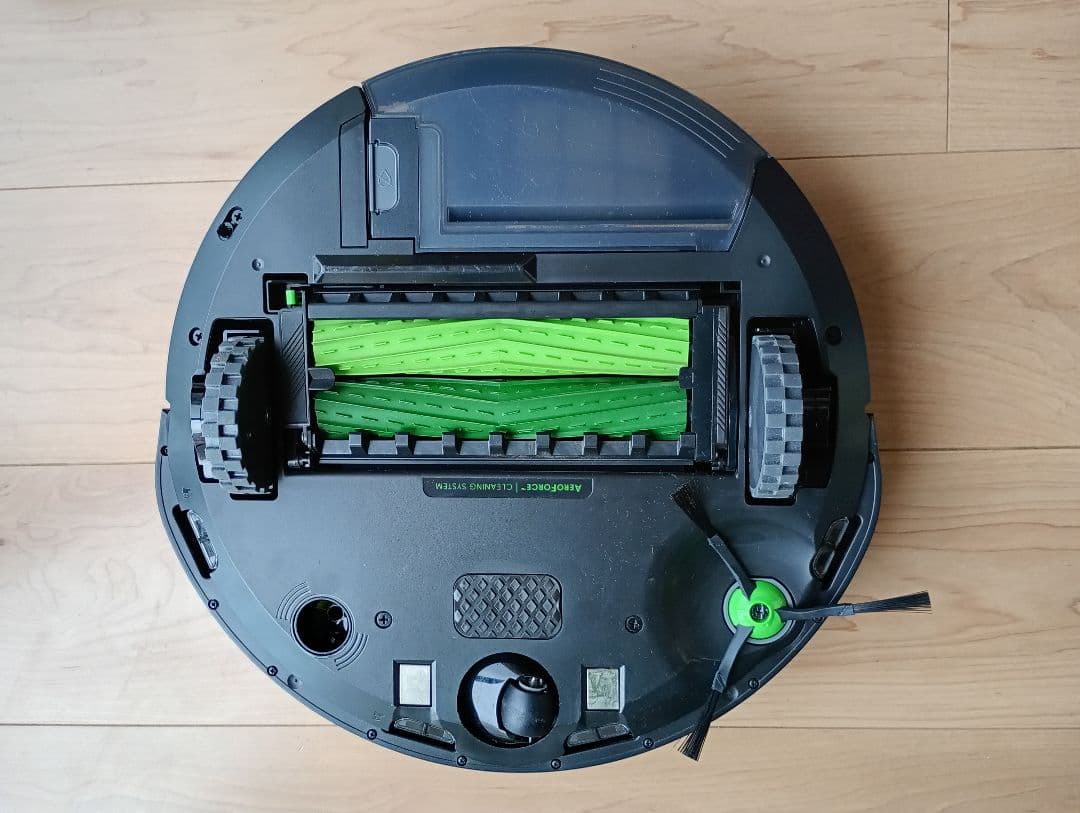 ルンバ i2 本体と充電器と説明書