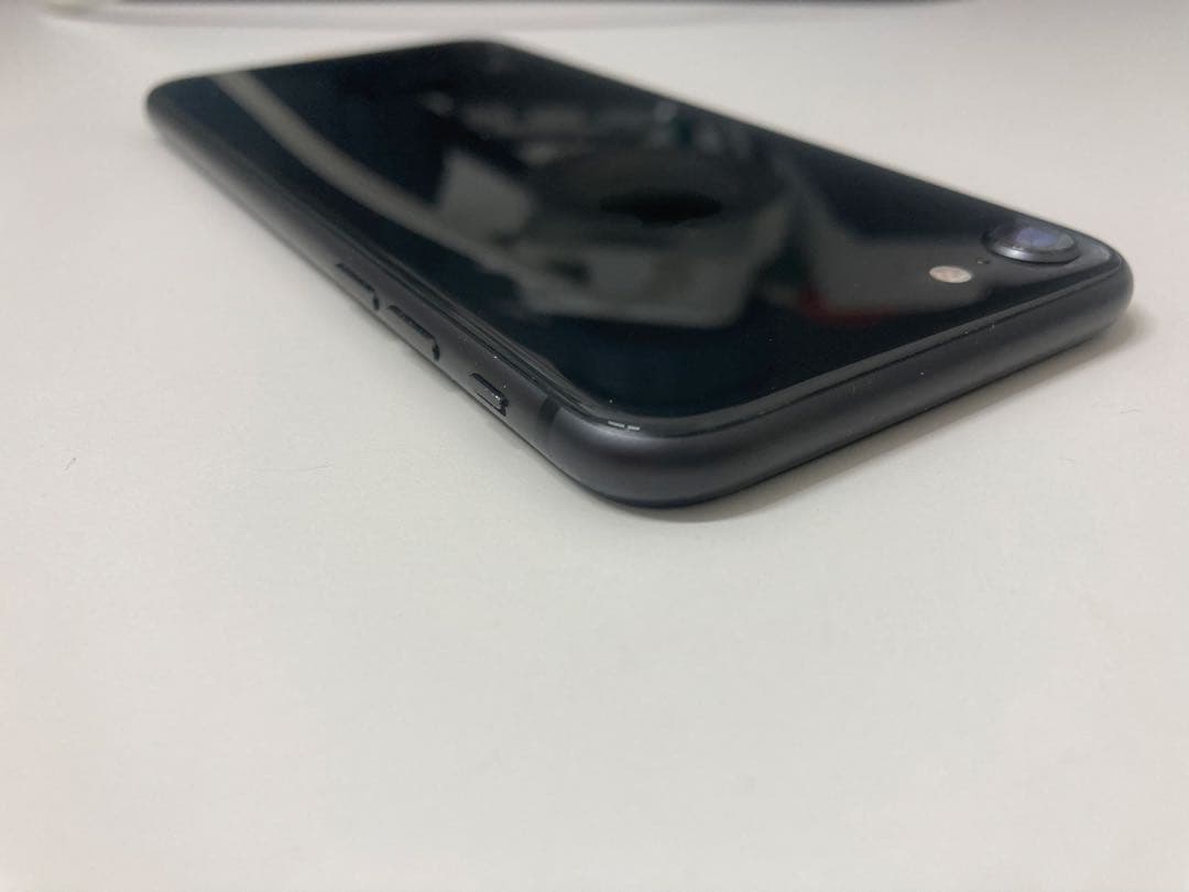 iPhone 8 ブラック　64GB SIMフリー　K1740