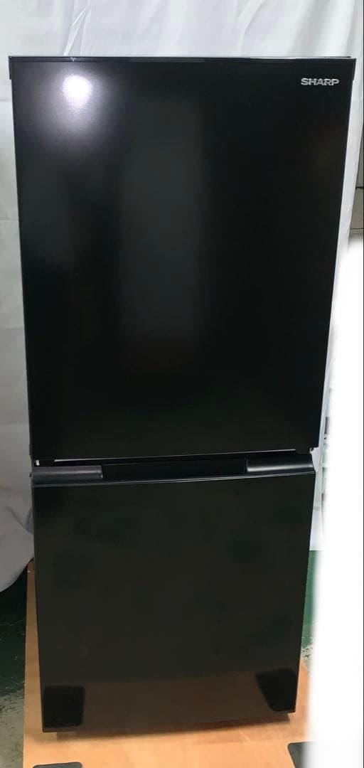 11r72. SHARP 152L 冷凍冷蔵庫 SJ-15E3-B 2024年製