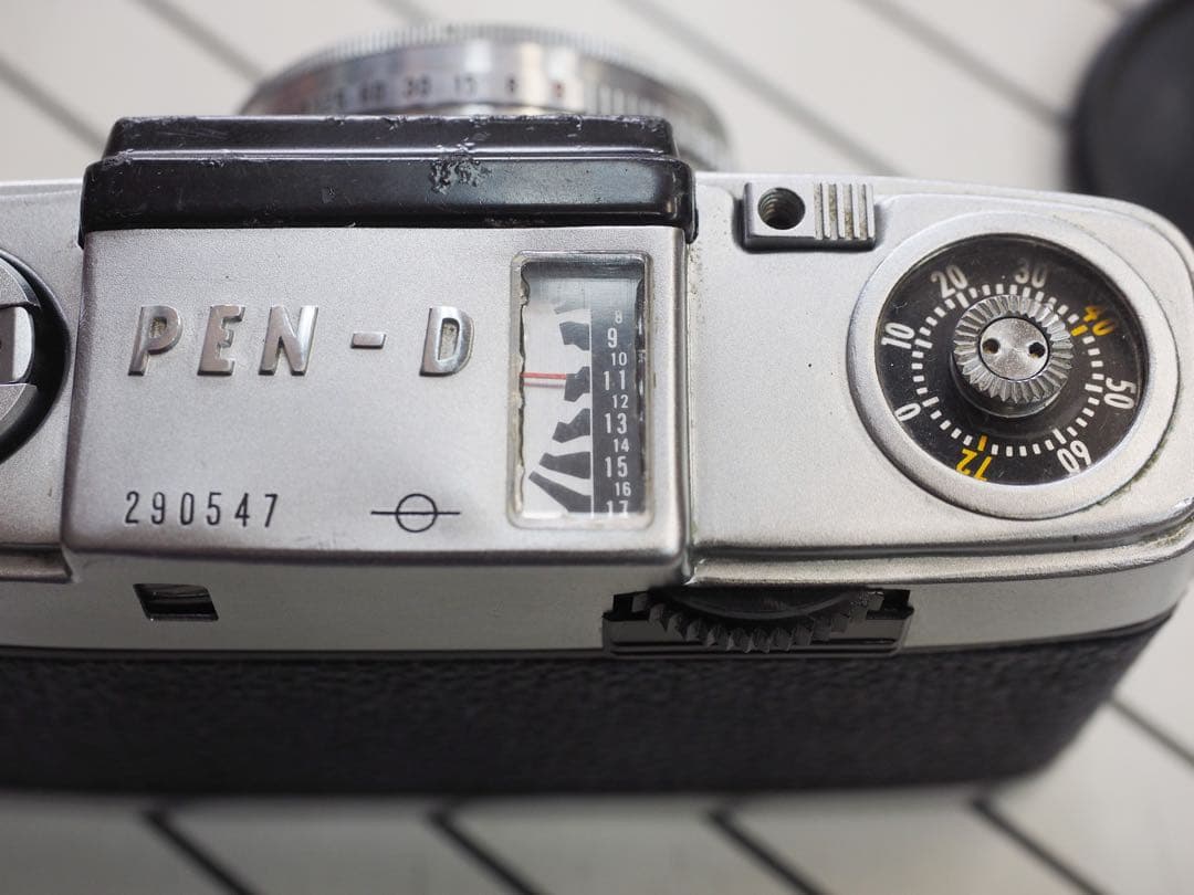 OLYMPUS PEN-D フィルムカメラ