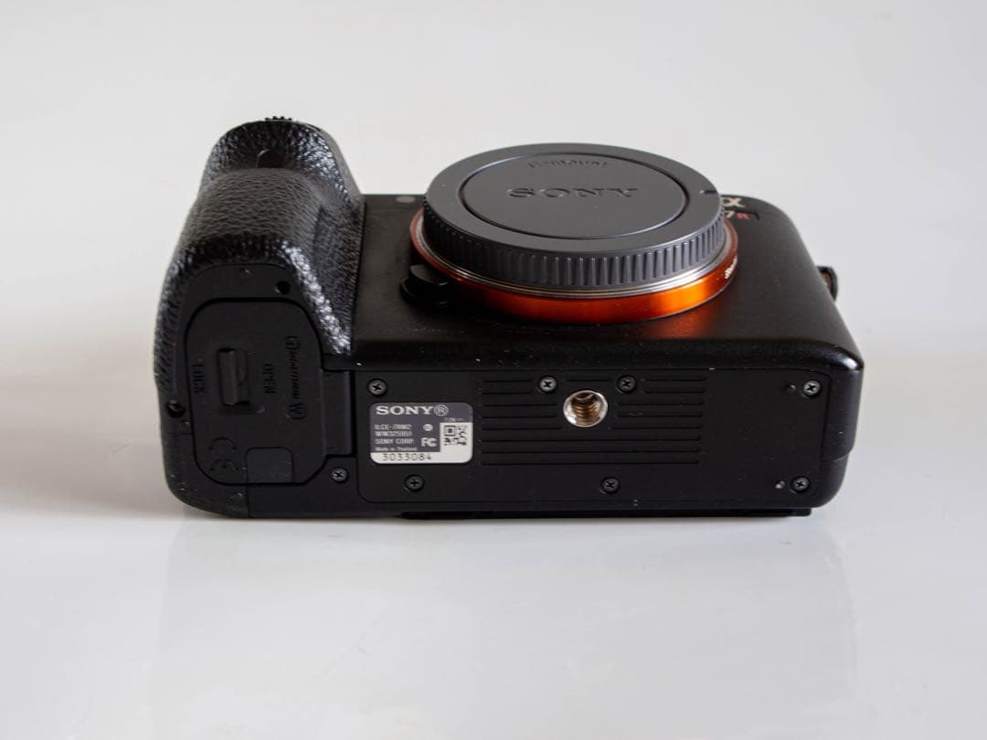 SONY α7RMII ボディー 4360万画子　M42マウントアダプター付き