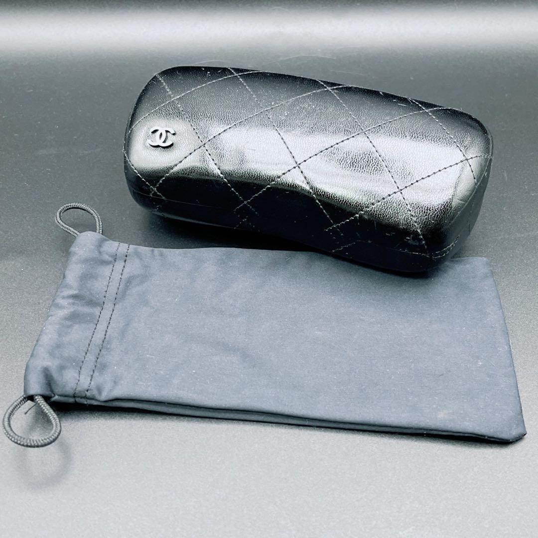 小物 CHANEL sunglasses Camellia White y2k