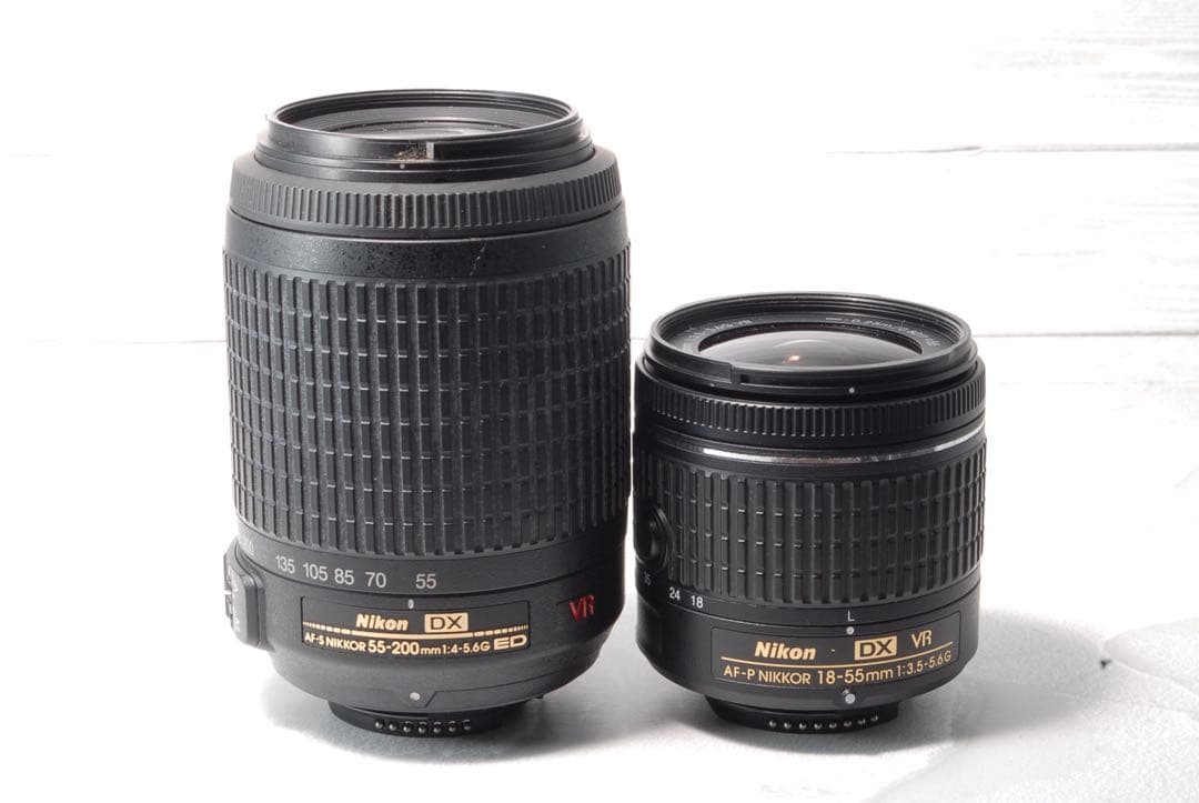 美品Nikon D5600 ダブルレンズ Wi-Fi・Bluetooth機能搭載