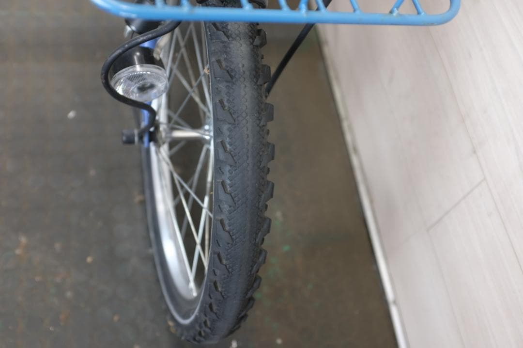 小径車　20インチ　6速　オートライト