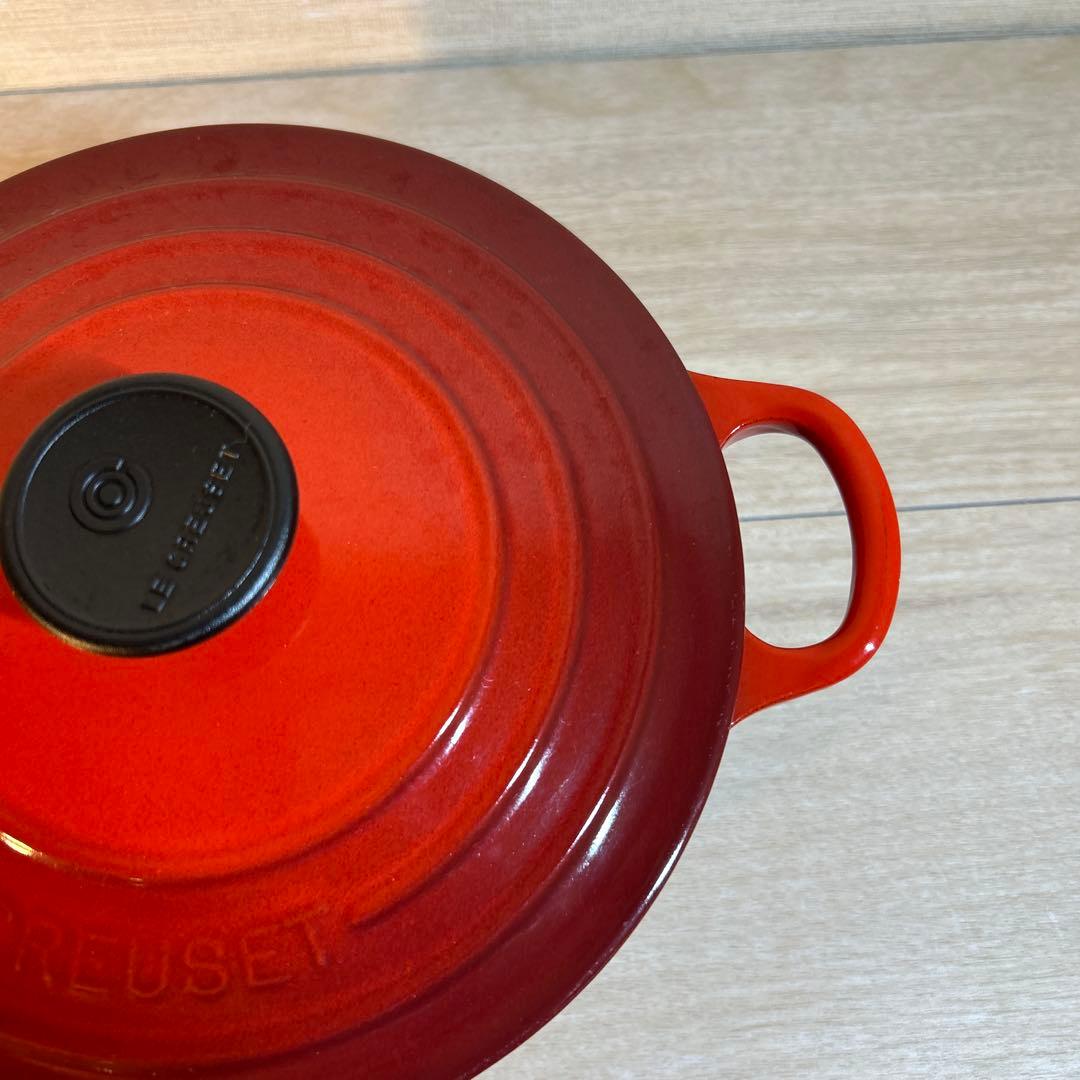 ルクルーゼ　ココットロンド　18cm チェリーレッド　両手鍋　鍋